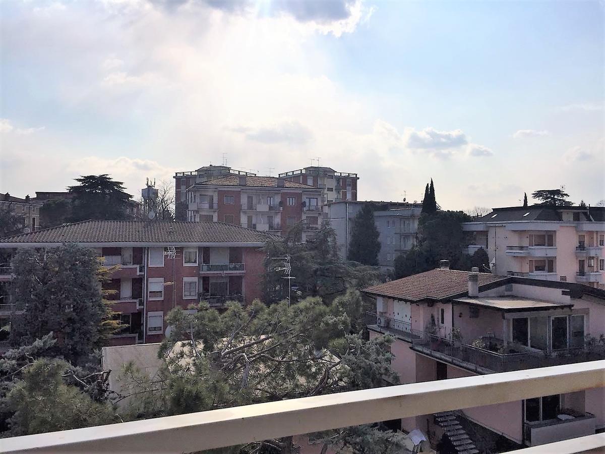 Appartamento Del Sole Десенцано дел Гарда Екстериор снимка